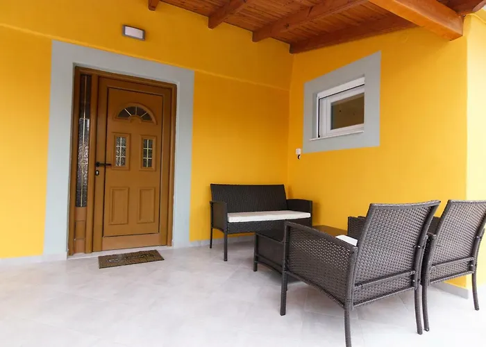 Apartment Matina Sampatiki